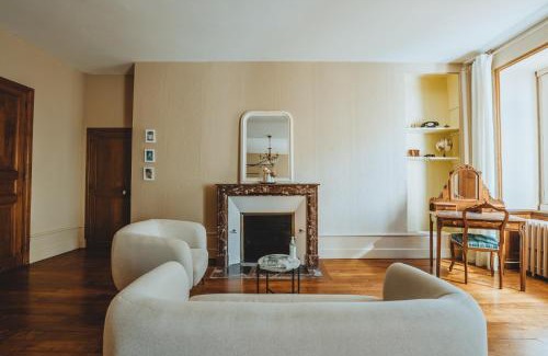 Saint-Priest-Bramefant Bed & Breakfast | Château Du Guérinet