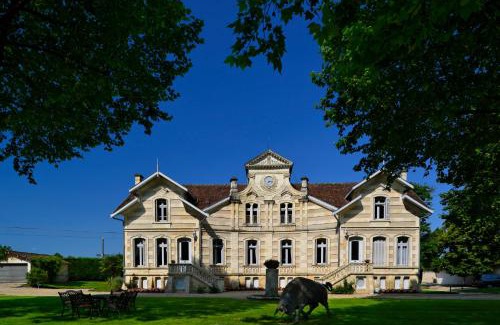 Moulis-en-Medoc Bed & Breakfast | Château Maucaillou