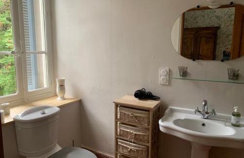 Loriol-du-Comtat Bed & Breakfast | Château Sainte BARBE