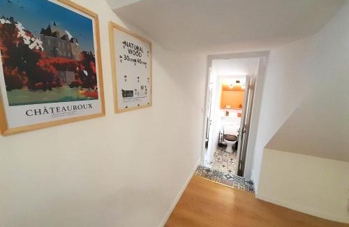 Chateauroux Apartment | Châteauroux L’O'thentik' Duplex 7 pers