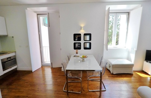 Santa Maria Maior Apartment | Chão Loureiro apartments Baixa-Castle