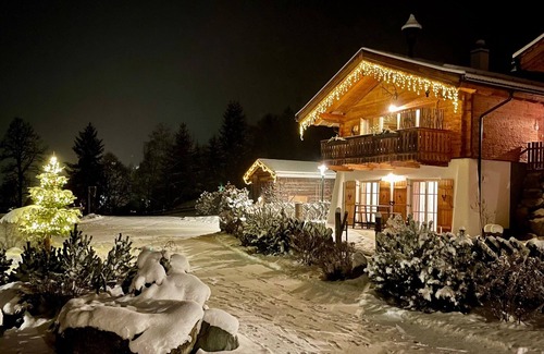 Schonbach Ski Chalet | Chalet "Das Zwölferl" - Arrive and feel good - with e-charging station