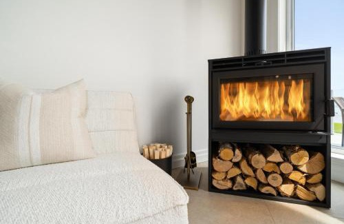 Petite-Riviere-Saint-Francois House | Chalet Rouge Charlevoix