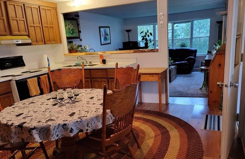 Saint-Michel-de-Bellechasse Ski Chalet | Chalet sur le Bord du Fleuve