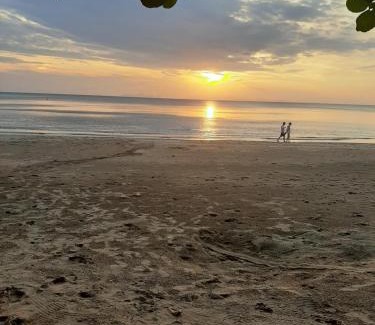 Nuea Khlong Resort | Cha Cha Bungalow