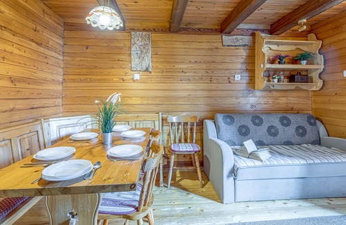 Slovenj Gradec Ski Chalet | Chalet Snowflake III 20m From Ski Trail, Šmartno pri Slovenj Gradcu, Slovenia