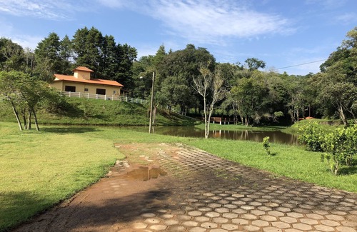 Sao Roque House | chacara for weekends and season, lakes, waterfall, with asphalted access