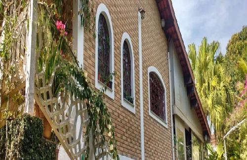 Jardim Estancia Brasil House | Chacara in Atibaia for rent with swimming pool with solar heater and wi-fi