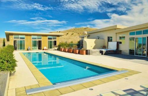 Blenheim House | Chagall Suite in an 6-bedroom luxury villa
