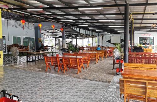 Sichon Hotel | Chaiyai River Front Hotel