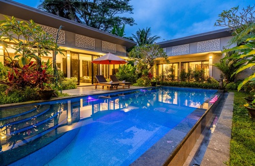 Melayang Villa | Chakola Villa