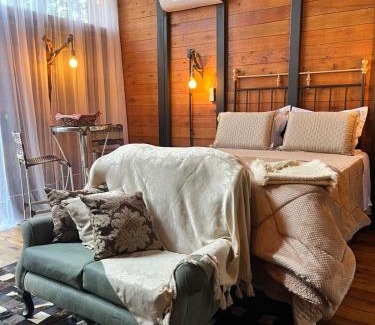 Garibaldi Ski Chalet | Chalé Araucária