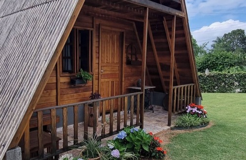 Caiocara Ski Chalet | Chalé com Piscina em Condominio Fechado, Aceita Pets