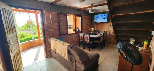Gamboa House | Chalé confortável para família.