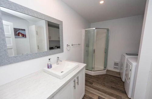 Petite-Riviere-Saint-Francois Ski Chalet | Chalet du Boisée- Versant Est et Spa