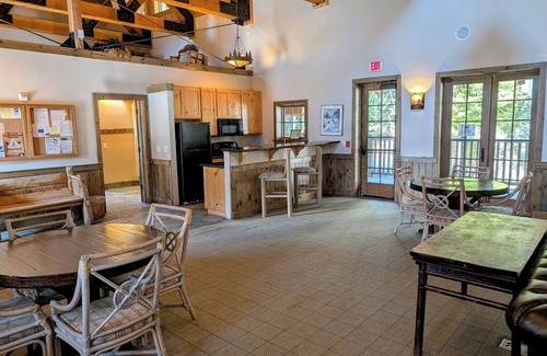 Government Camp Ski Chalet | Chalet 127 at the Official Collins Lake Resort