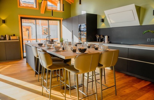 Les Deux Alpes Ski Chalet | Chalet 15 Pers. Swedish bath Free Shuttle