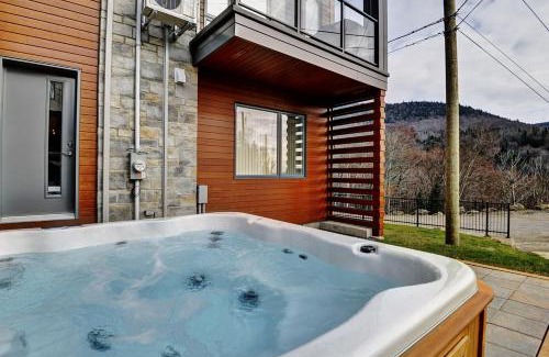 Stoneham Ski Chalet | Chalet 31 Chemin des Quarante by Les Chalets Alpins