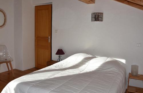 Pralognan-la-Vanoise Ski Chalet | Chalet 5 pièces près de la forêt à Pralognan-la-Vanoise, idéal pour 8 personnes - FR-1-464-176