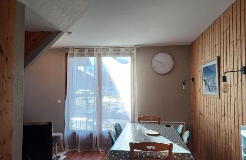 Saint-Etienne-en-Devoluy Ski Chalet | Chalet 6 personnes Super Dévoluy