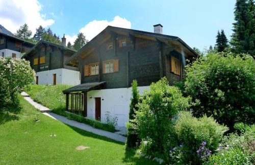 St. Niklaus Ski Chalet | Chalet Allegra by Interhome
