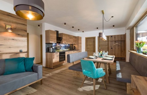 Achenkirch Apartment | Chalet Almröserl - Ledermaier Loft & Lodge's