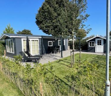 Lathum House | Chalet am See in Holland