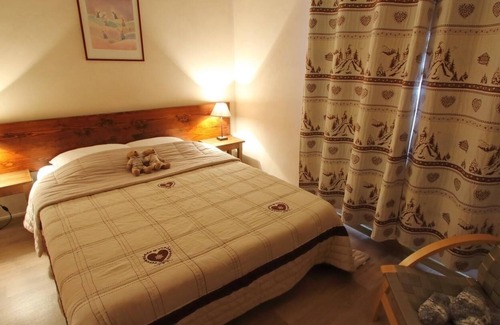 Mijoux Apartment | Chalet Apartment for 4 to 6 people
