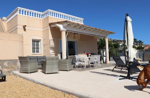 Pulpi Apartment | Chalet Athos, Ferienwohnung mit Pool,Dachterasse, Meer und Bergblick in San Juan de los Terreros
