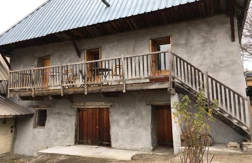 Allos Ski Chalet | Chalet Authentique