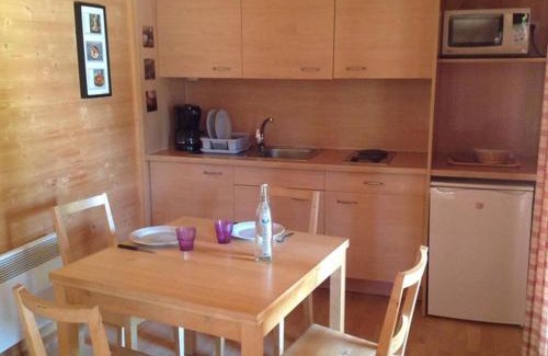 Lempdes-sur-Allagnon Other | Chalet avec Terrasse, 2 chambres, pour 6 pers. - API-1-52-609