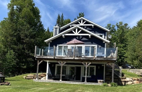 Labelle Ski Chalet | Chalet bleu