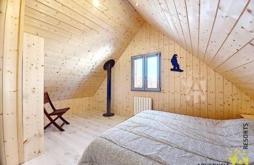 Besse-en-Chandesse Ski Chalet | Chalet Caranne