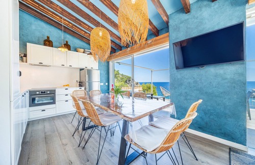 Deia Ski Chalet | Chalet 'Ca La Dolors Deià' with Sea View, Wi-Fi and Air Conditioning