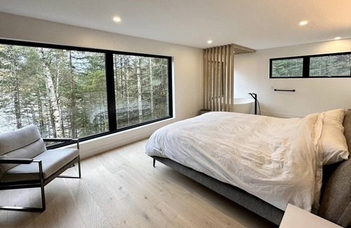 Saint Donat Ski Chalet | Chalet Luxueux Scandinave et Moderne à 5 min du Mont Garceau