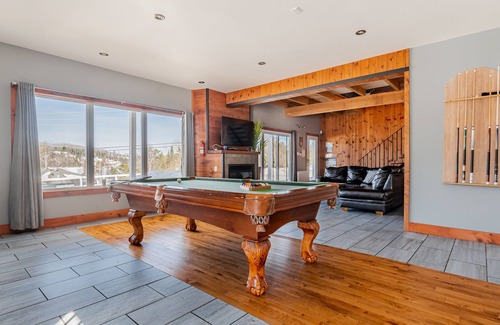 Saint-Michel-des-Saints Cabin | Chalet Bleu Lac Taureau and spa