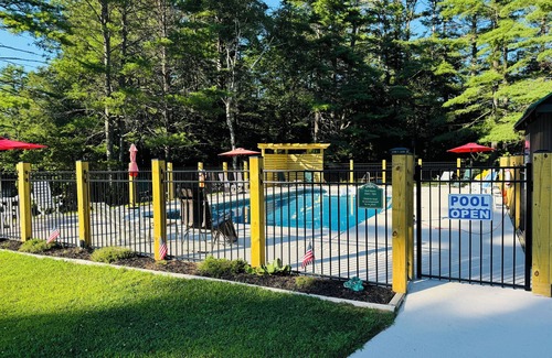 Chestertown House | Chalet Cabin, Pool/AC/Woodstove, Spacious Cabin, Loon Lake