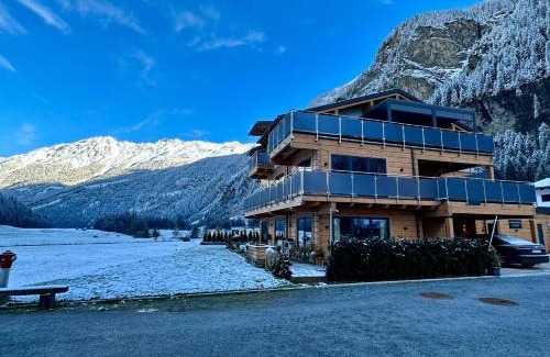 Vergoetschen Apartment | Chalet Chardonnay