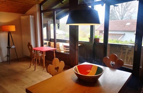 Uebersee Apartment | Chalet Chiemgau 90 qm 3 Zimmer Balkon