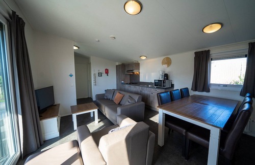 Municipality of Hellevoetsluis Ski Chalet | Chalet Close to Rockanje & Nature