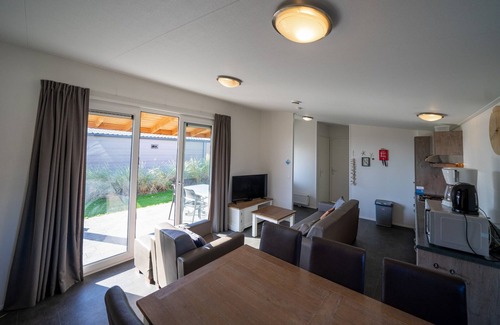 Municipality of Hellevoetsluis Ski Chalet | Chalet Close to Rockanje & Nature