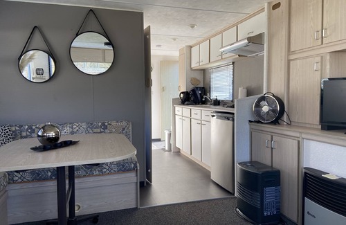 Rijs House | Chalet, competitive price this season.