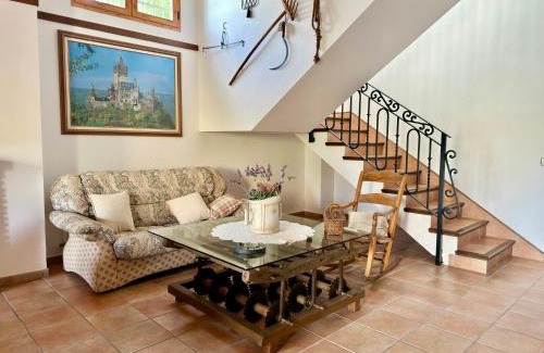 Baena House | Chalet con piscina El Arado
