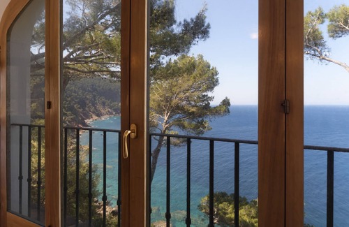 Banyalbufar Ski Chalet | Chalet con Vistas Panorámicas en Primera Línea de mar
