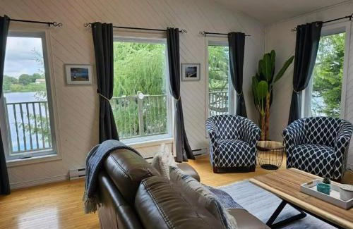 Saint-Andre-Avellin Ski Chalet | Chalet Cozy au Lac Bélisle