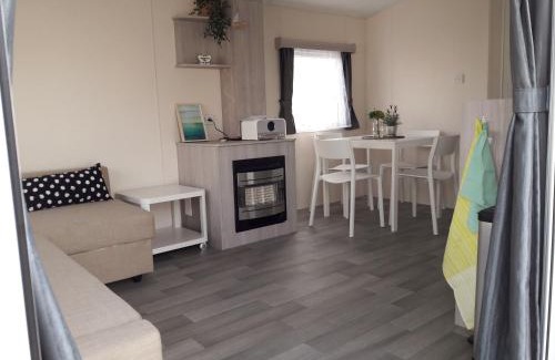 IJmuiden Ski Chalet | Chalet Dalile IJmuiden aan Zee vlakbij het strand