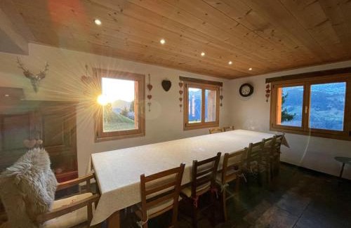 Crest-Voland Ski Chalet | Chalet de caractère pour 12 pers, 165m², 5 chambres, cheminée, hammam, babyfoot, proche des Saisies. - FR-1-733-76