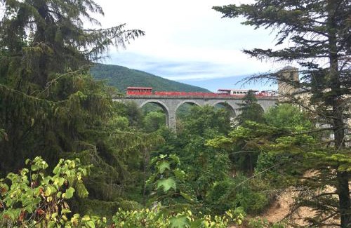 Montfort-sur-Boulzane Ski Chalet | Chalet de charme