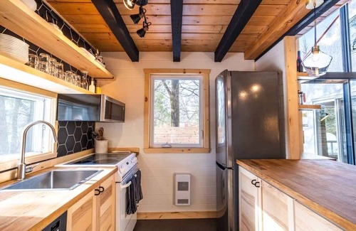 Orford Ski Chalet | Chalet Denmark, Turn Key Amenities + Pet Friendly + Dedicated Workspace with Hi Speed WiF