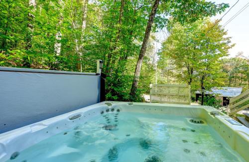 Les Pays-d'en-Haut Regional County Municipality House | Chalet Douce Evasion St Adolphe